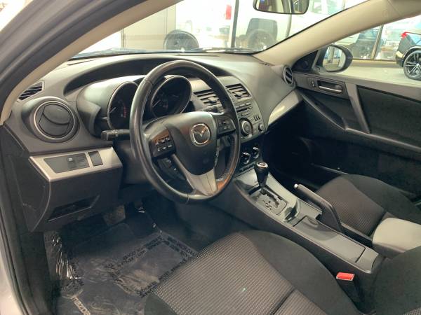 2012 Mazda MAZDA3 i Touring - - by dealer - vehicle for sale in Springfield, IL – photo 8