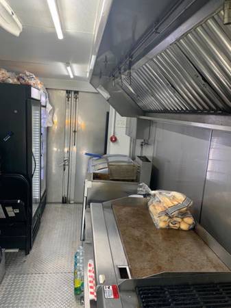 Food Truck (PRICE REDUCED) 10K for sale in Orlando, FL – photo 2