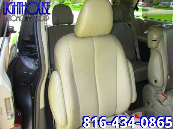 TOYOTA SIENNA XLE, only 72k miles! - - by dealer for sale in Lees Summit, MO – photo 18