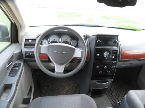 2008 CHRYSLER TOWN & COUNTRY, 145K - - by dealer for sale in Wells, MN – photo 6