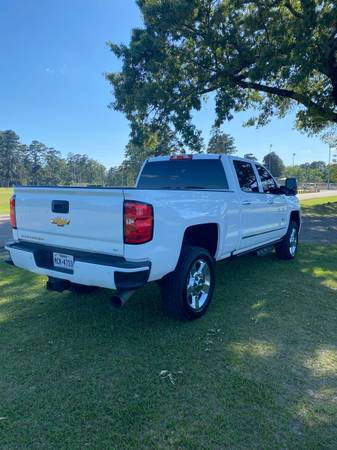 2019 Chevrolet 3/4 ton 4X4 Duramax Diesel for sale in Other, AR – photo 3