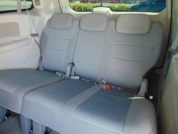 2010 Dodge Grand Caravan SE - cars & trucks - by dealer - vehicle... for sale in Inidanapolis, IN – photo 9