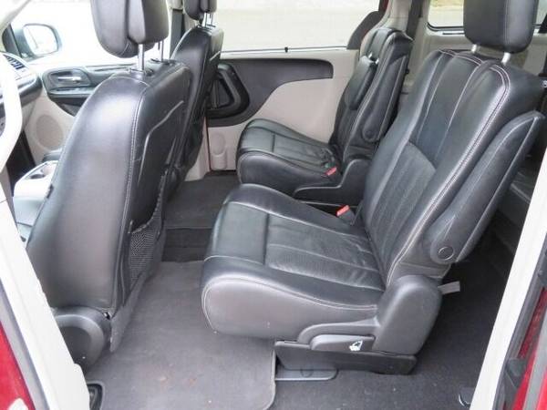 2011 Chrysler Town & Country 102, 000 Miles 7, 750 - cars & for sale in Waterloo, IA – photo 11