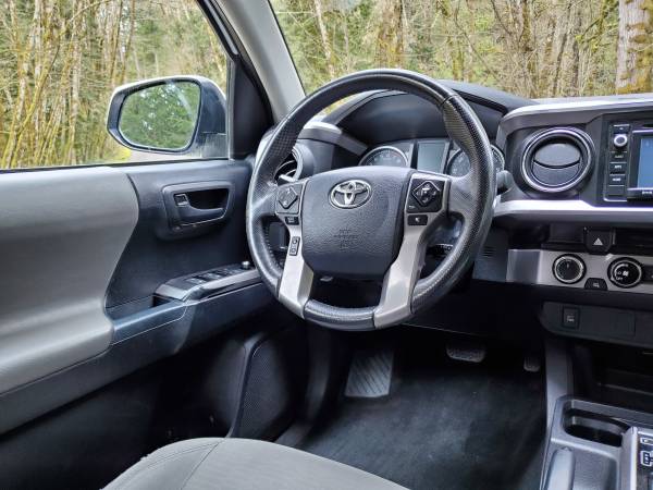 2017 Toyota Tacoma Tacoma Double Cab SR5 Toyota Tacoma Pickup 6 for sale in Bremerton, WA – photo 15