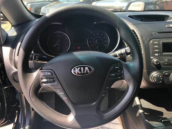 2014 Kia Forte LX CREDIT WORLD AUTO SALES*EVERYONE'S APPROVED!!* for sale in Clovis, CA – photo 10