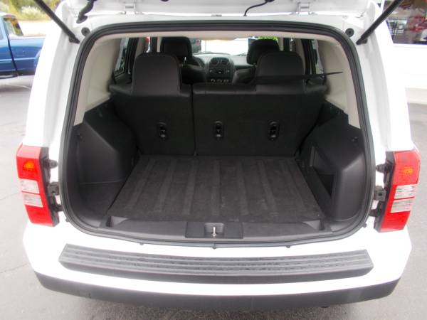 2015 Jeep Patriot High Altitude 4x4 - Heated Leather / Sunroof for sale in Coventry, RI – photo 19