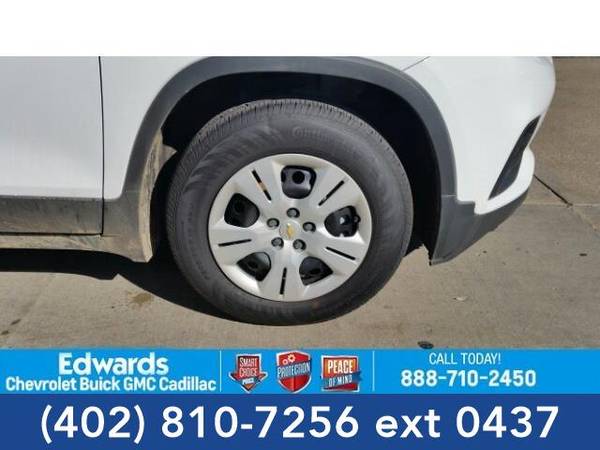 2018 Chevrolet Trax wagon LS (Summit White) for sale in Council Bluffs, IA – photo 9