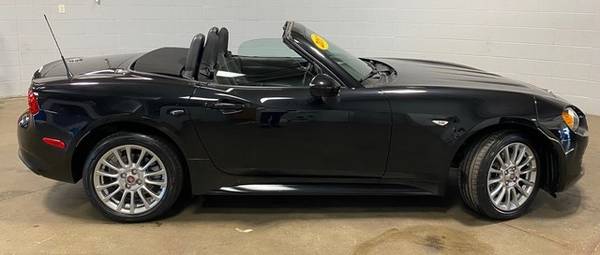 2017 Fiat 124 Spider Classica 2D Convertible - - by for sale in Coopersville, MI – photo 9