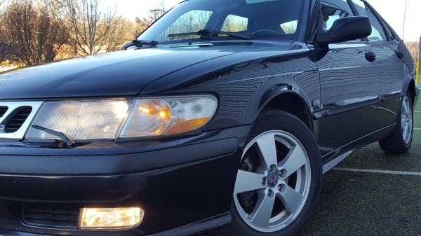 2002 Saab 9-3 Like New - cars & trucks - by owner - vehicle... for sale in Seattle, WA – photo 8