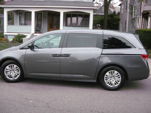 2015 Honda Odyssey LX/One Owner/Extremely LOW 10k miles - cars & for sale in Other, NY – photo 7