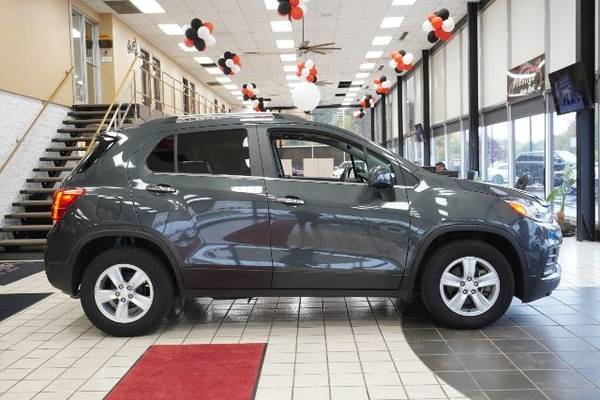 2018 Chevrolet Trax LT - cars & trucks - by dealer - vehicle... for sale in Cuyahoga Falls, OH – photo 12