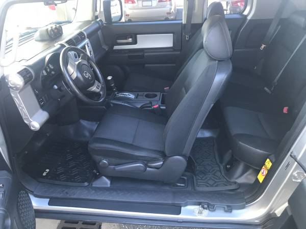 2007 Toyota FJ Cruiser EXTRA CLEAN - cars & trucks - by dealer -... for sale in Tallahassee, FL – photo 10