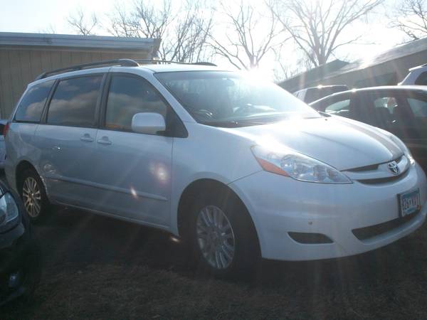 2010 TOYOTA SIENNA - cars & trucks - by dealer - vehicle automotive... for sale in VADNAIS HEIGHTS, MN – photo 3