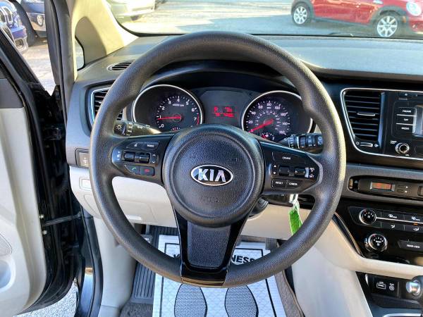 2015 Kia Sedona LX - - by dealer - vehicle automotive for sale in Knoxville, TN – photo 21