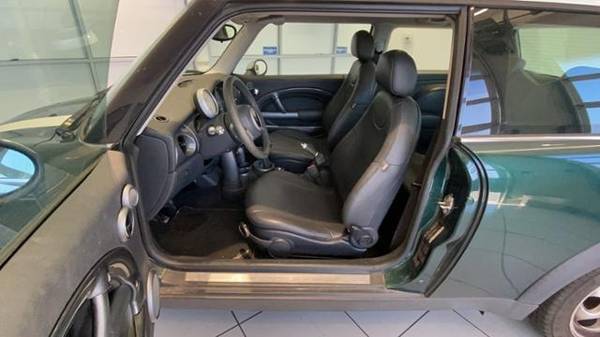 2004 Mini Hardtop 2dr Cpe - cars & trucks - by dealer - vehicle... for sale in Redding, CA – photo 4