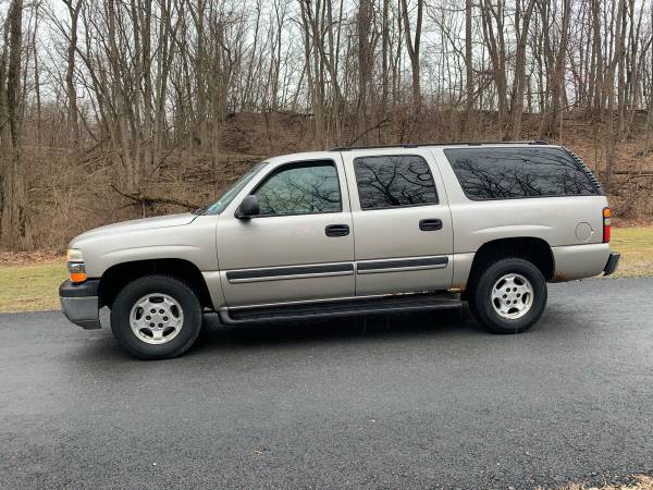 2004 Chevrolet Chevy Suburban 1500 LT for sale in Newburgh, NY – photo 2