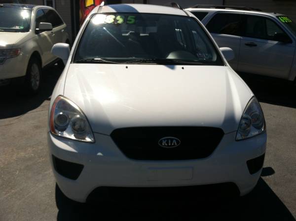2009 Kia Rondo LX - - by dealer - vehicle automotive for sale in Columbia, PA – photo 2
