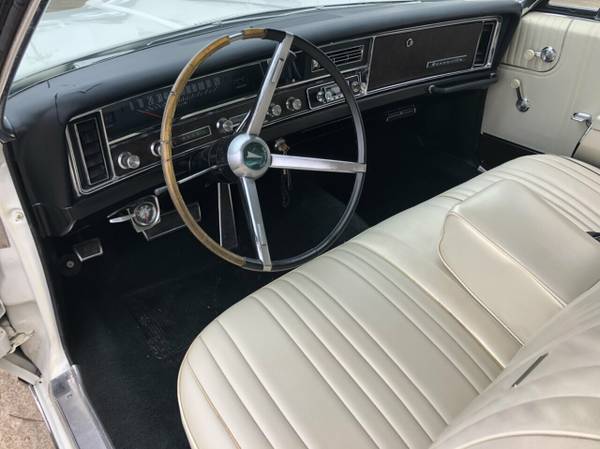 1967 Pontiac Bonneville White - - by dealer for sale in Johnstown , PA – photo 13