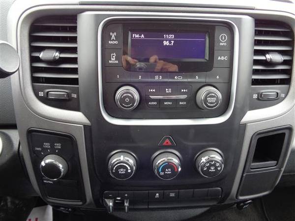 2014 RAM SXT EXPRESS 1500 CREW CAB 4X4 with 5.7L Hemi for sale in Wautoma, WI – photo 16