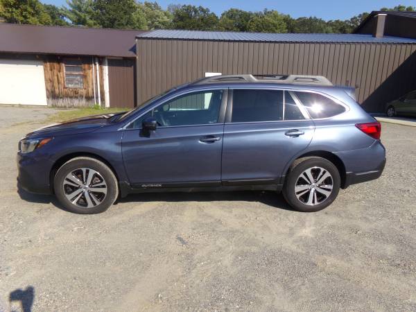 Subaru 18 Outback 3.6R Limited 13K Leather Sunroof Eyesight Nav. for sale in vernon, MA – photo 2