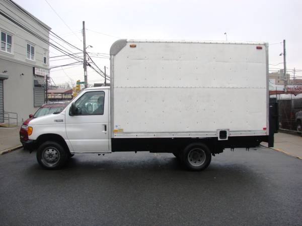 2005 FORD E350 SD CUTAWAY 12FT BOX TRUCK - - by dealer for sale in Richmond Hill, NY – photo 6