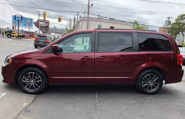 Take a look at this 2017 Dodge Grand Caravan GT LOW MILES LOADED-bosto for sale in Chelsea, MA – photo 4
