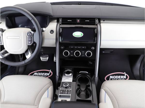 2018 Land Rover Discovery HSE - - by dealer - vehicle for sale in Tyngsboro, MA – photo 21