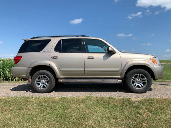 2005 Toyota Sequoia Limited V8 for sale in Northfield, MN – photo 2