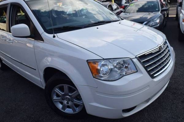 *2010* *Chrysler* *Town & Country* *Touring 4dr Mini Van* for sale in Paterson, NJ – photo 3