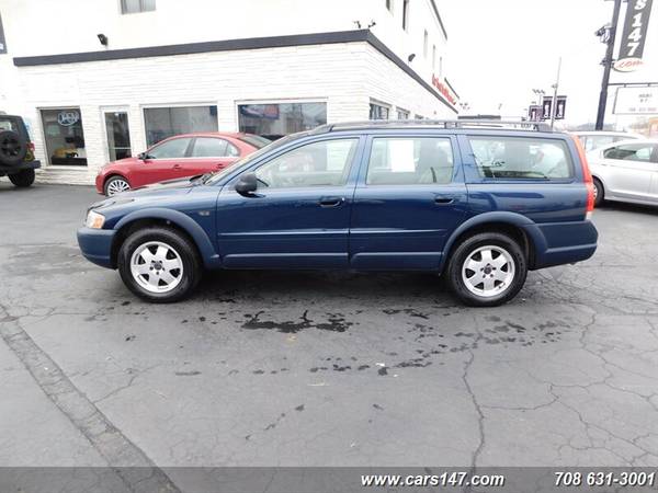 2001 Volvo V70 XC - cars & trucks - by dealer - vehicle automotive... for sale in Midlothian, IL – photo 3