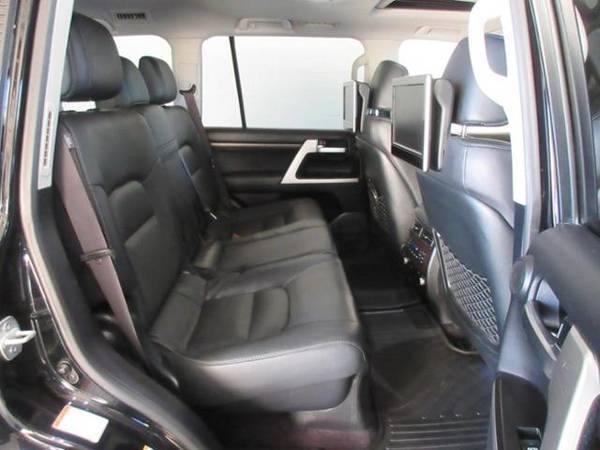 2016 TOYOTA LAND CRUISER - KBB Says $65,972...We Say $60,153 - cars... for sale in Green Bay, WI – photo 7