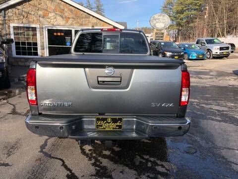 16, 999 2016 Nissan Frontier SV Extended Cab 4x4 99k Miles for sale in Belmont, MA – photo 6