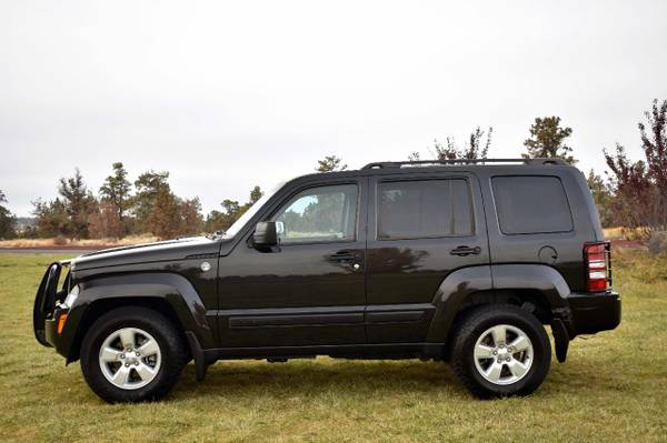 2012 Jeep Liberty 4WD 4dr Sport**ONE OWNER*LOW MILES** for sale in Redmond, OR – photo 6