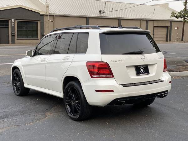 2013 MERCEDES BENZ GLK 250 BLUETEC 4-MATIC JUST SERVICED, PANO ROOF,... for sale in Portland, CA – photo 3