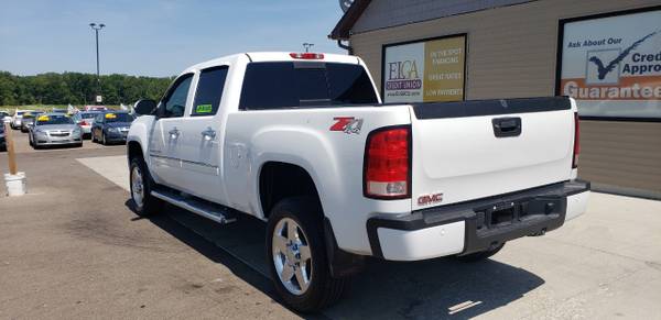 RECENT ARRIVAL!! 2013 GMC Sierra 3500HD 4WD Crew Cab Denali for sale in Chesaning, MI – photo 7