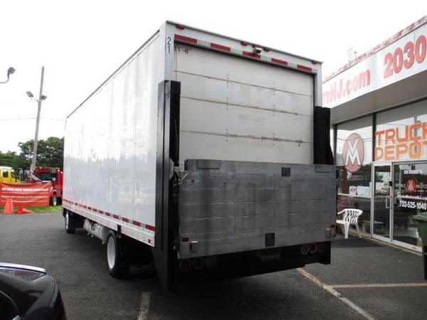 2014 Isuzu NPR 23 FOOT BOX TRUCK ** SIDE DOOR ** LIFTGATE - cars &... for sale in south amboy, WI – photo 4