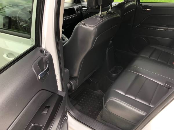 2015 keep patriot 4x4 excellent suv for sale in Schaumburg, IL – photo 15