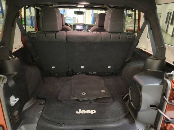 2014 Jeep Wrangler Unlimited Sahara 4x4 33k Miles Copperhead Pearl for sale in Tempe, AZ – photo 14
