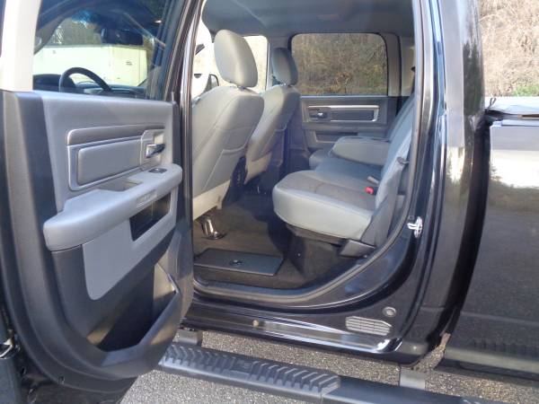 2016 Ram 2500 SLT Crew Cab Long Bed Only 65k Miles - cars & trucks -... for sale in Waynesboro, PA – photo 17
