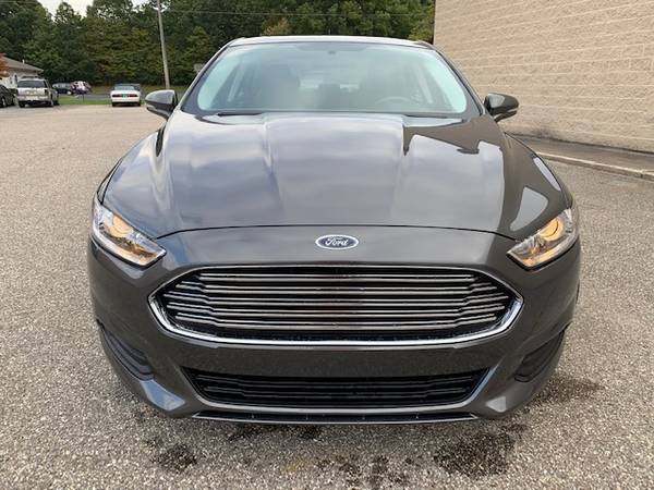 2016 Ford Fusion SE, 21k, Runs & Drives Great! Loaded w/Heated Seats! for sale in Holland , MI – photo 7