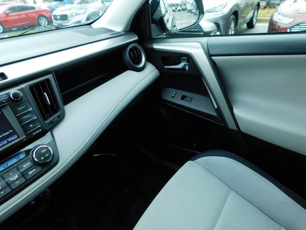2016 Toyota RAV4 XLE**Ask About Our LIFETIME Warranty** Call For... for sale in CHANTILLY, District Of Columbia – photo 18