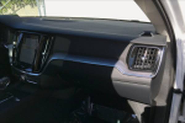 2020 Volvo S60 T5 Momentum Sedan - cars & trucks - by dealer -... for sale in Pasadena, CA – photo 23