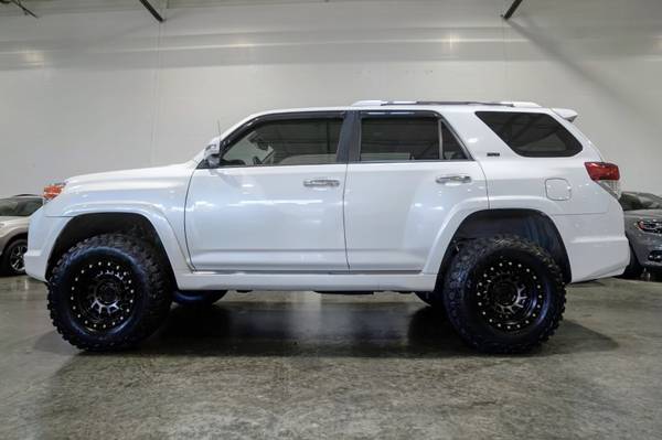 2010 TOYOTA 4RUNNER 4X4 SR5 LIFTED UPGRADED WHEELS M/T TIRES - cars... for sale in Portland, OR – photo 2