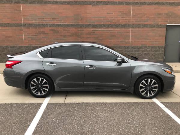 2017 Nissan Altima 2.5 SL 34xxx Miles Navigation Remote Start for sale in Circle Pines, MN – photo 5