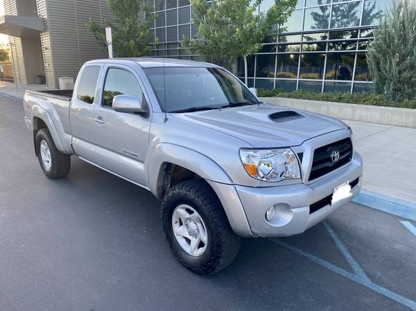 2006 Toyota Tacoma trd sport manual 6 speed 4x4 - - by for sale in Chico, CA – photo 3