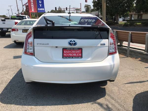 2013 Toyota Prius Four - cars & trucks - by dealer - vehicle... for sale in San Carlos, CA – photo 5