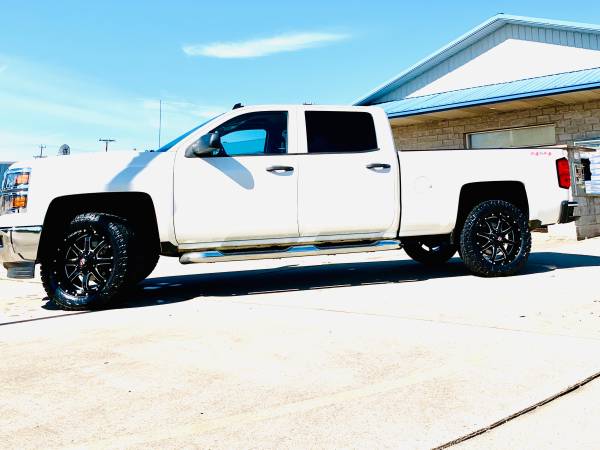 2014 CHEVROLET SILVERADO LT CREW 4X4 LIFTED !!! WHAT A BEAUT!! for sale in RIPLEY, WV – photo 3