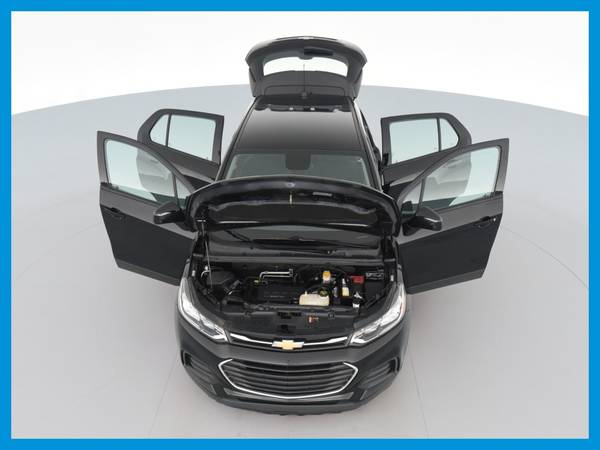 2017 Chevy Chevrolet Trax LS Sport Utility 4D hatchback Black for sale in Atlanta, GA – photo 22