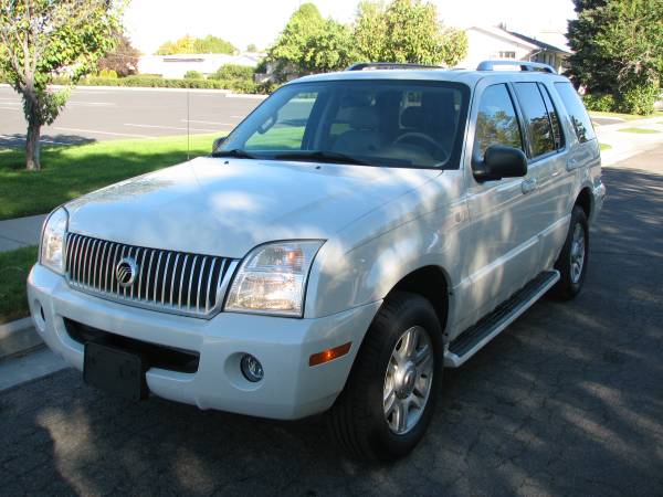 2003 Mercury Mountaineer Premier AWD V8 "Pristine" - cars & trucks -... for sale in West Valley City, UT – photo 2