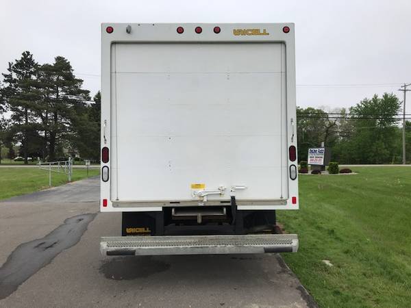 2017 GMC Savana 16' Box Truck ***FACTORY WARRANTY***REDUCED*** for sale in Swartz Creek,MI, IA – photo 4